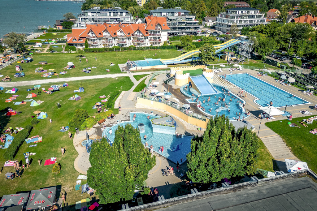 Napfény Strand – A balatoni nyár központja, ahol minden nap élmény